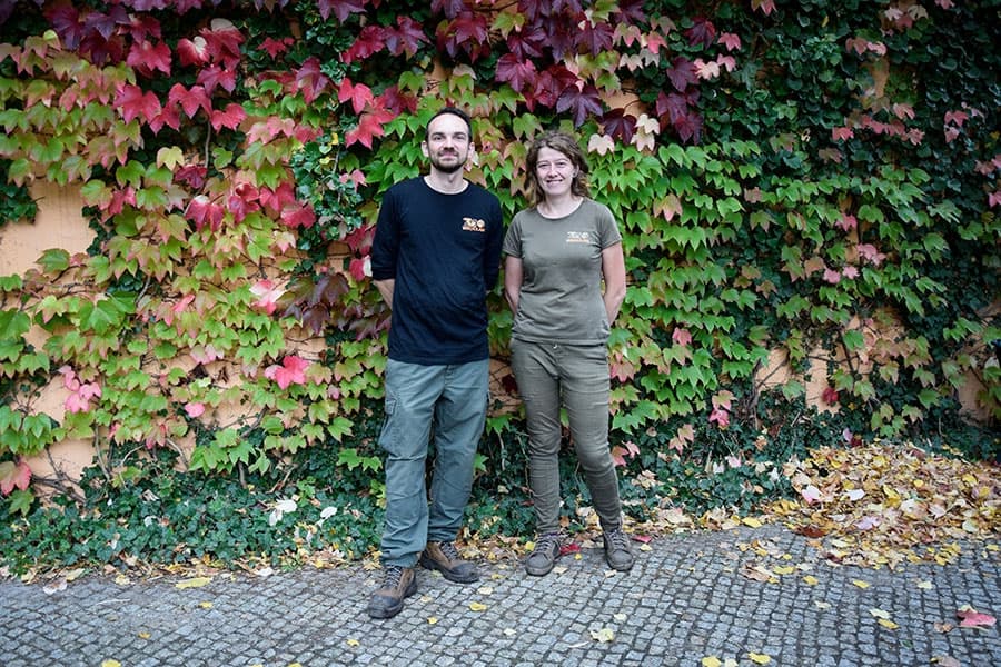 Maciej Okupnik i Justyna Nowicka - opiekunowie m.in. nosorożców indyjskich w zoo