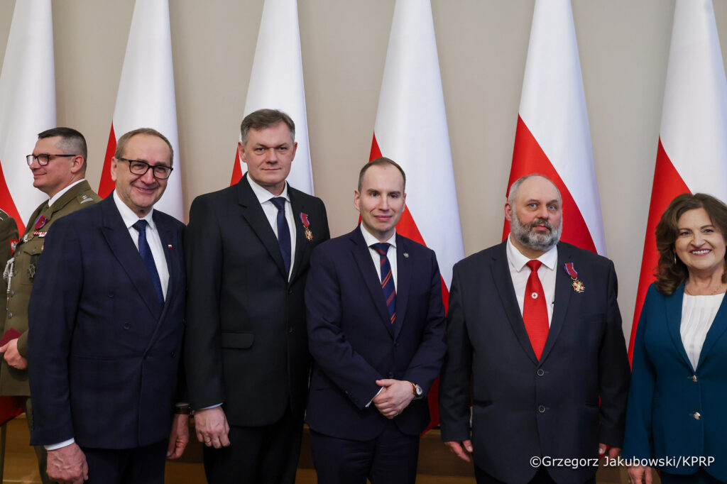 Fot. KPRP Grzegorz Jakubowski Krzysztof Morzyński Złoty Krzyż Zasługi za zasługi dla honorowego krwiodawstwa